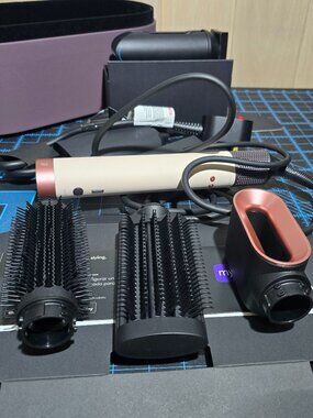 Dyson Airwrap HS09 Complete Long Coanda 2x Straight Wavy Open Box Tested